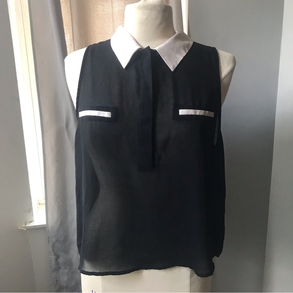 Pre owned shear cute tuxedo style shirt
